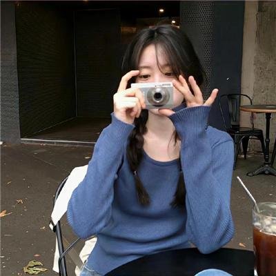 堡垒坚石国语海报